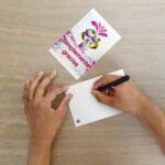 Funny bird simplemente gracias postcard